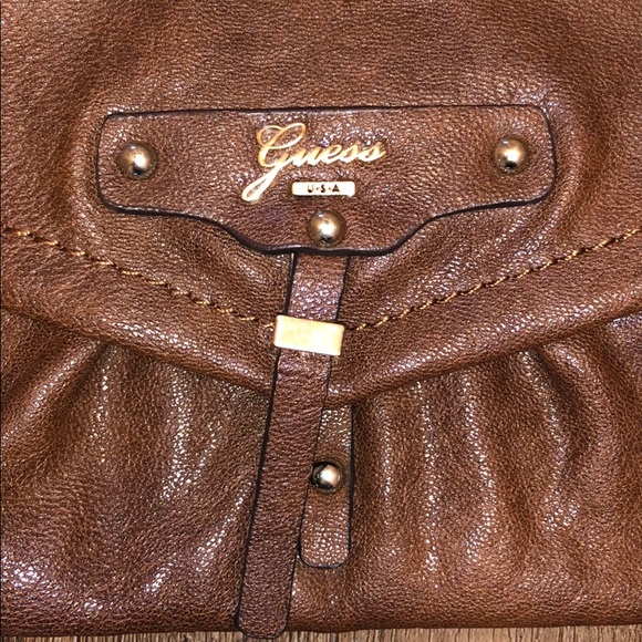 Brown Guess clutch bag - Picture 2 of 4